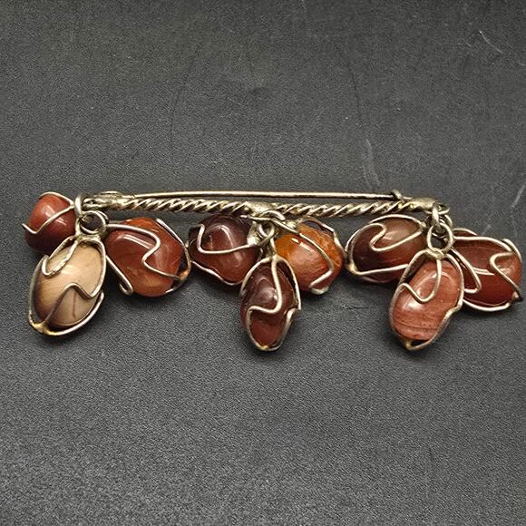 Red Agate Gemstone Brooch Wire Wrapped Silver Tone - Picture 4 of 6